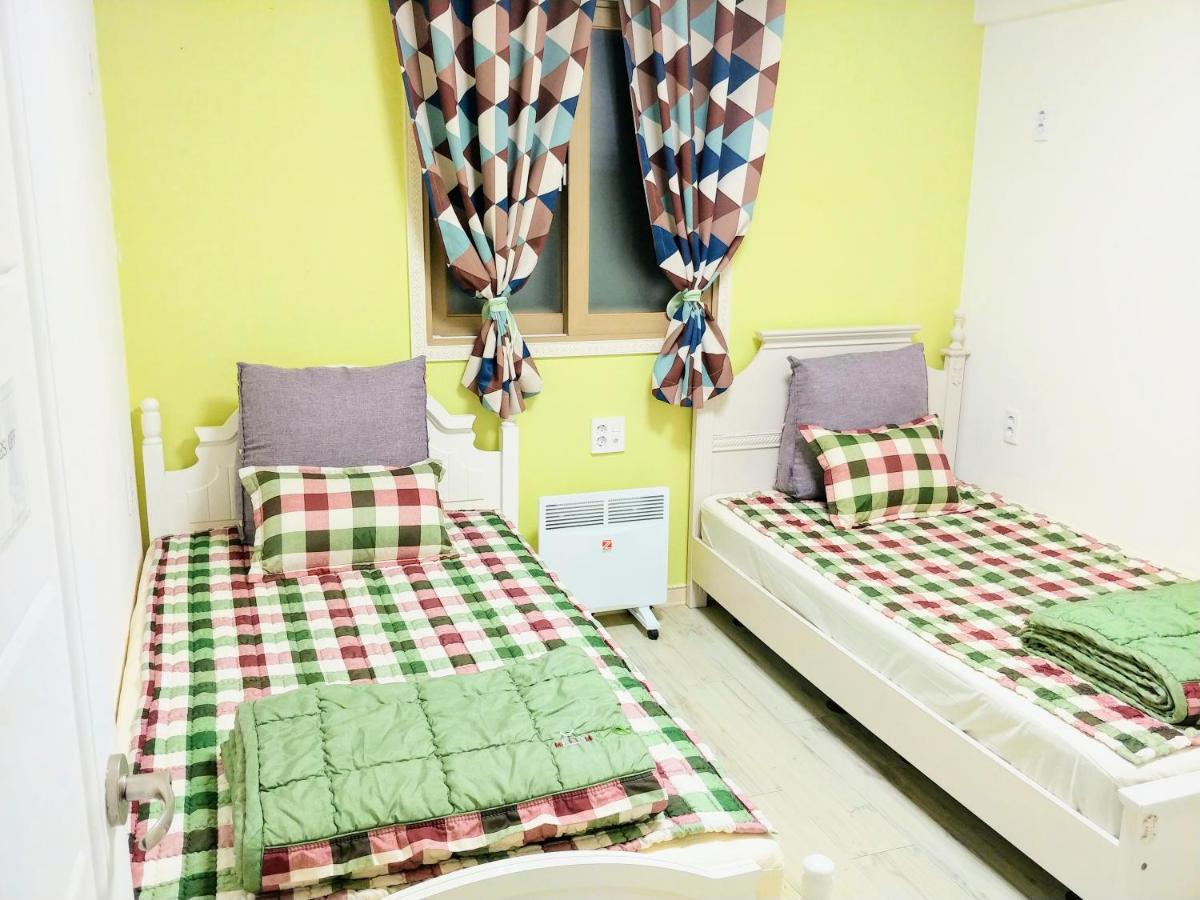 New Gwangju Guesthouse Gwangju Metropolitan City Extérieur photo