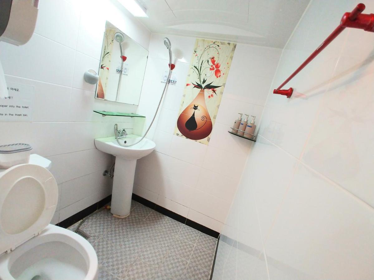 New Gwangju Guesthouse Gwangju Metropolitan City Extérieur photo
