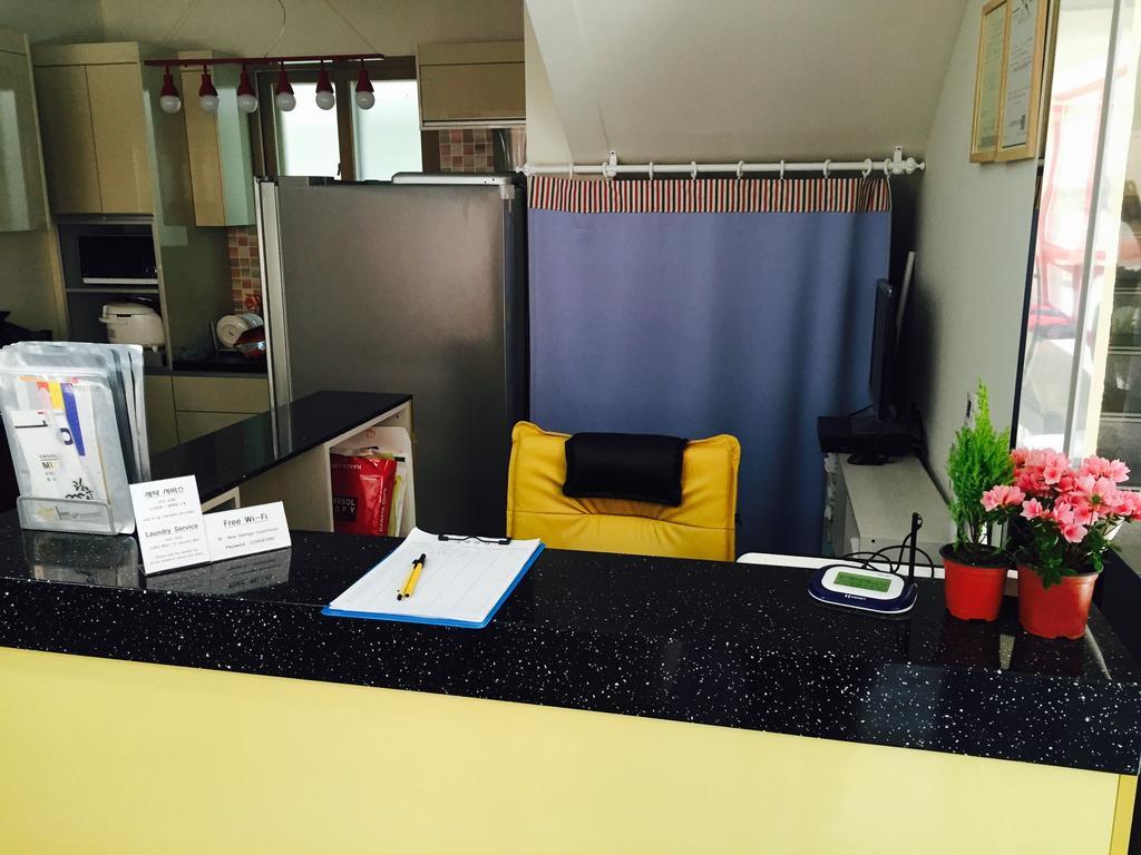 New Gwangju Guesthouse Gwangju Metropolitan City Extérieur photo